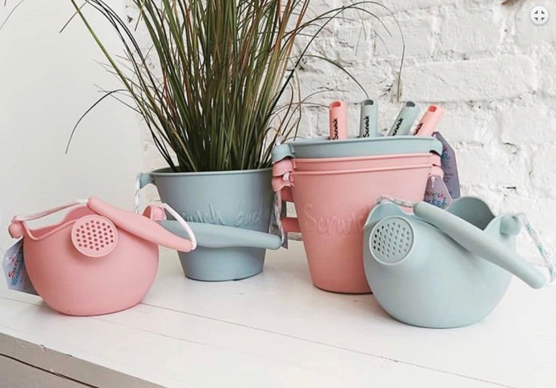 Scrunch Buckets & More